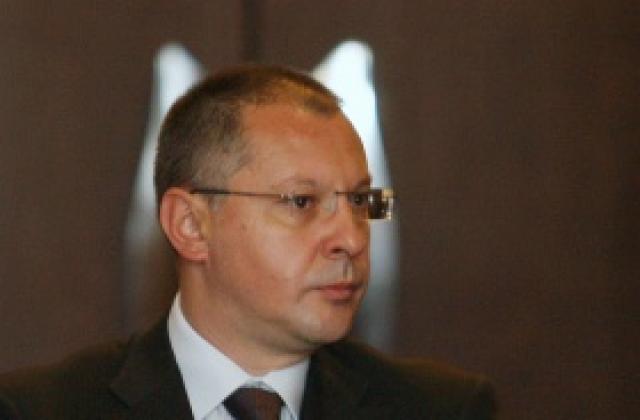 Актуализацията на бюджета само запушвала дупки, според Станишев