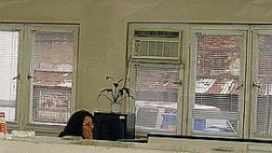 Социалните помощи вече ще могат да се получават и на