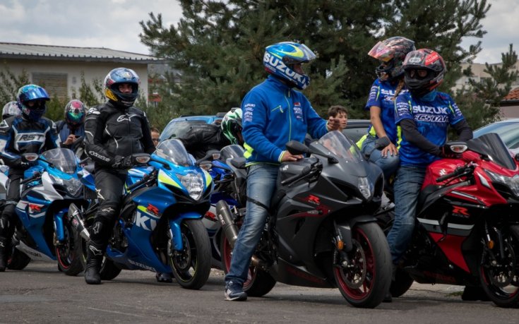 Близо 500 мотоциклета се събраха в Боровец за втората Suzuki GSX-R фен среща