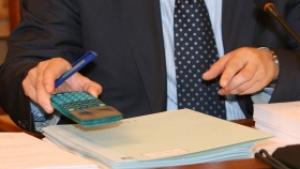 Променят таксите за тежки и извънгабаритни автомобили