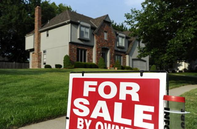 Двуцифрен ръст в продажбите на жилища в САЩ