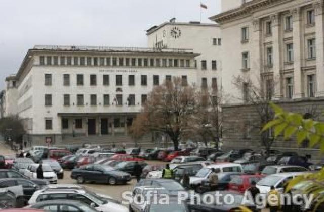 Каквото и да твърди МФ, лихвите по българските ДЦК не са ниски