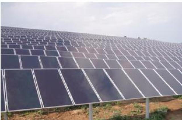 Китайци посадиха слънчева централа край Ихтиман