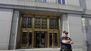 Адвокат погна водещите банки за съучастие във финансовата измама на