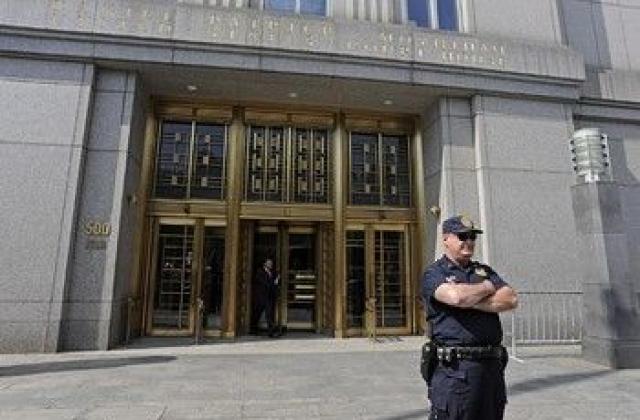 Адвокат погна водещите банки за съучастие във финансовата измама на века