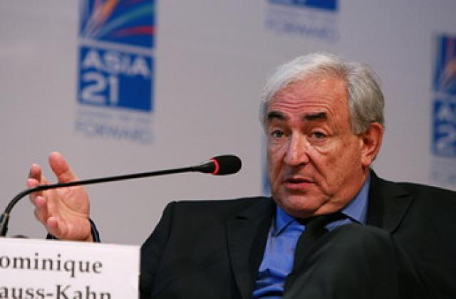 МВФ: Европа действа на парче