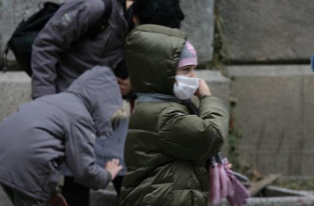Пикът на грипната епидемия в България ще е след две седмици