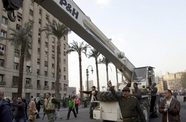Отрязват Мубарак от достъп до парите му в европейски банки и имоти