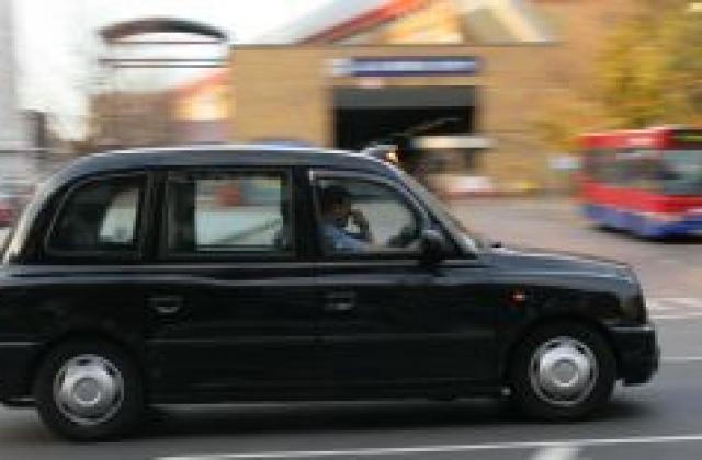 Лондонските таксита приемат SMS вместо пари
