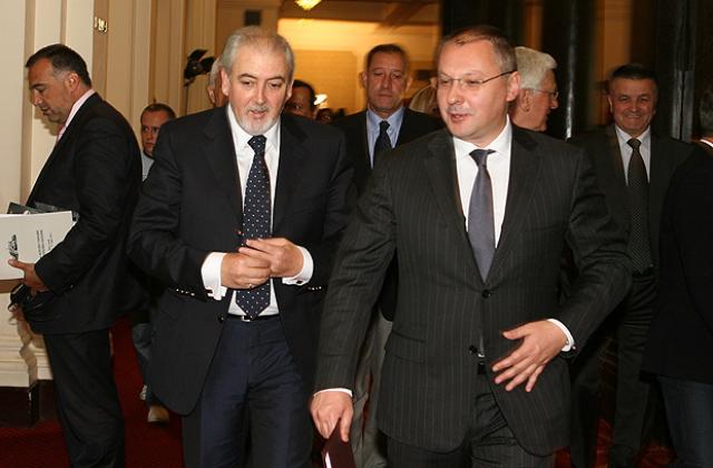 БСП и ДПС внесоха вот на недоверие срещу кабинета Борисов