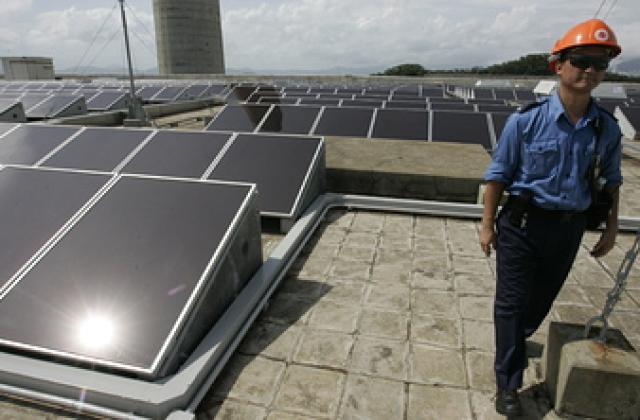 Соларните панели ще станат като климатиците?