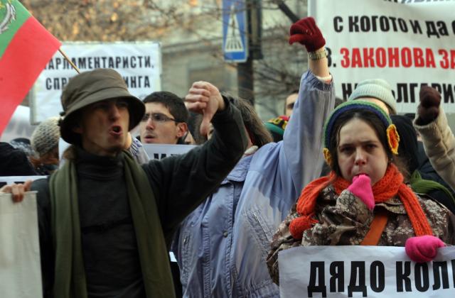 75% от българите подкрепят проучванията за шистов газ?