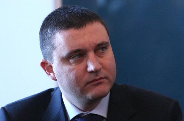 Заместникът на Дянков Владислав Горанов върна бонуси