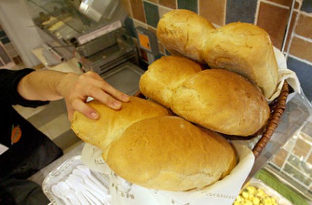 Парламентът реши хлябът и брашното да бъдат с нулева ставка