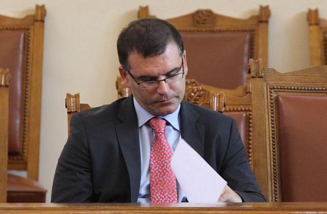 Дянков очаква излишък от 440 млн. лв. в бюджета за април