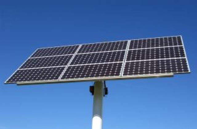 Свалянето на субсидиите в България ударя по глобалния пазар на соларни панели