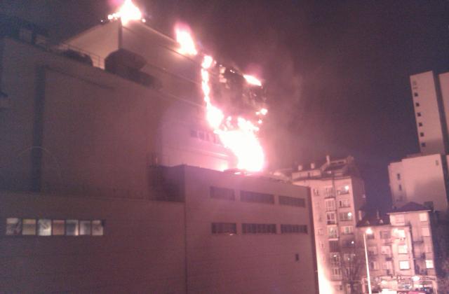 Огромен пожар в Mall of Sofia