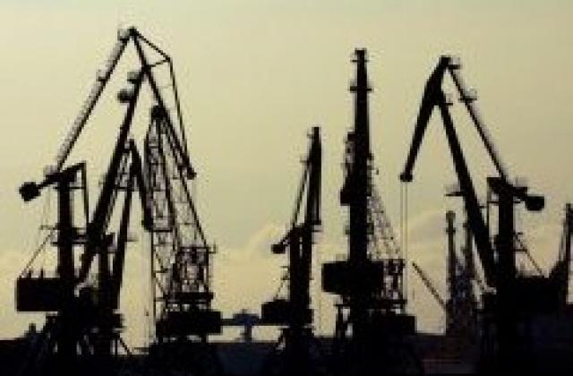 Ударни инвестиции и увеличаване заплатите в бургаското Пристанище - Запад