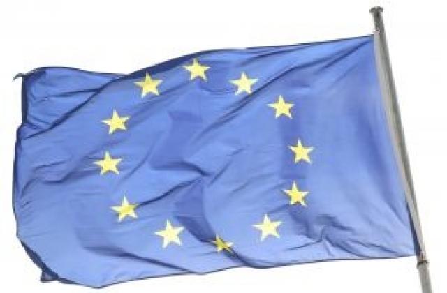 Европейската комисия очаква бавно излизане от рецесията