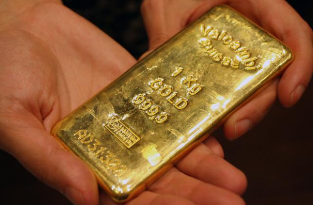 Русия, Казахстан и Азербайджан купували злато през април