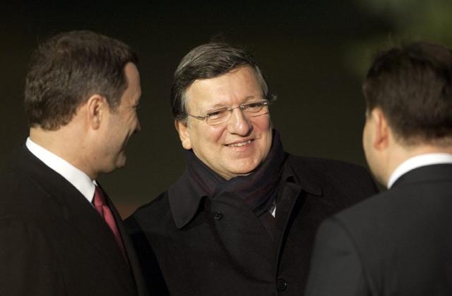 Орешарски докладва лично на Барозу