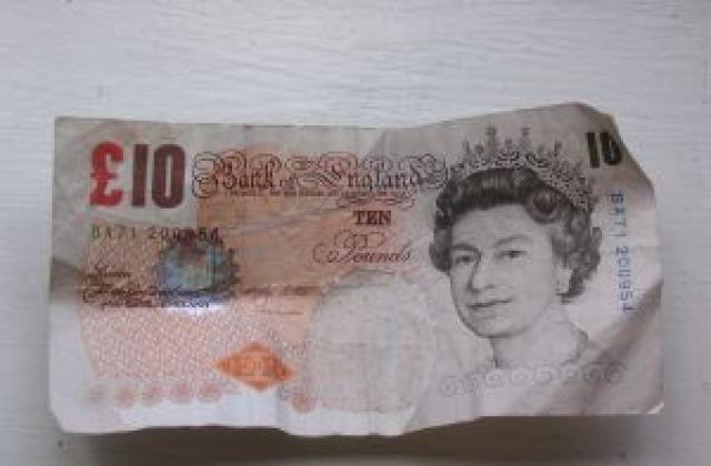 Защо жените не намират място върху английските банкноти?
