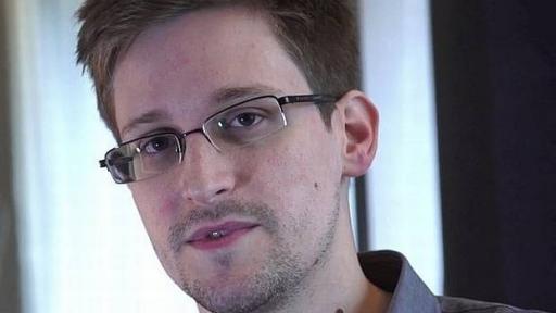  Едуард Сноудън 