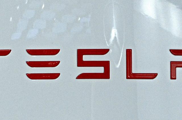 Tesla променя пазара на автомобили