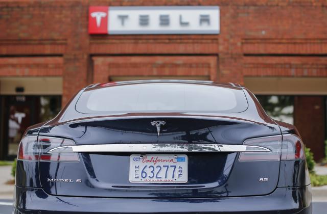 Какво се крие зад плановете на Tesla