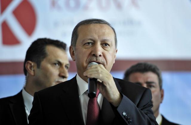 Ердоган и Давутоглу в битка за властта над Турция