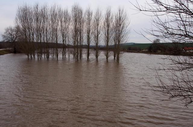 Брюксел отпусна 2 млн. евро за справяне с щетите от наводненията в България