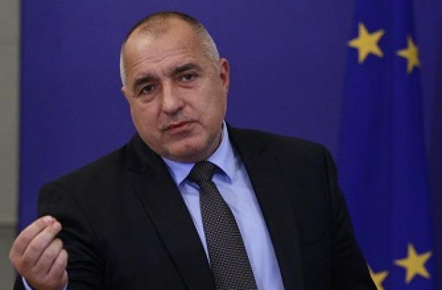 Борисов реши да не слива НАП и митниците