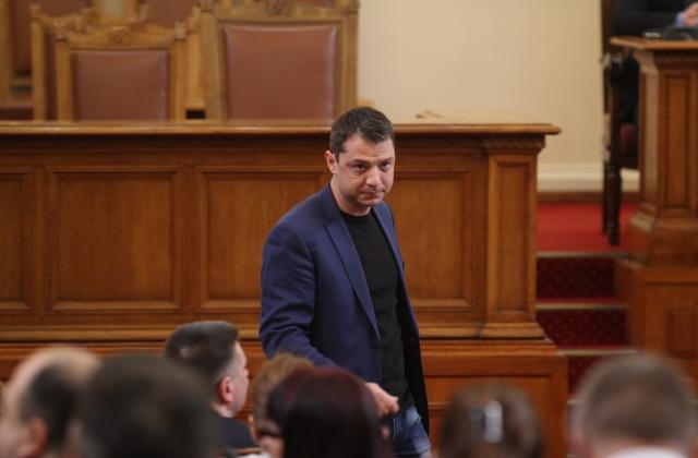 Делян Добрев застана срещу Бойко Борисов за цените на тока