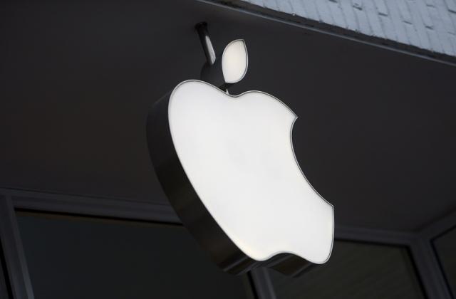 Българите скоро ще могат да плащат с Apple
