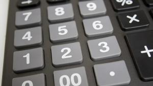 Бизнесът aтакува Данък уикенд