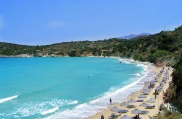 320 хил. българи ще работят по курортите ни през лятото