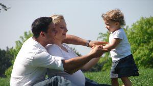 Майките с високи доходи ще могат да се връщат на