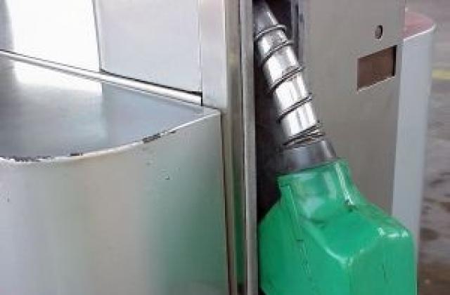 КЗК: Шест фирми са в ценови картел при горивата