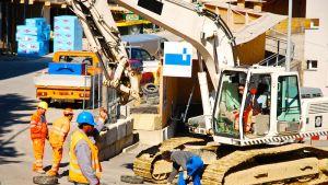 Фирми пред фалит заради липса на кадри