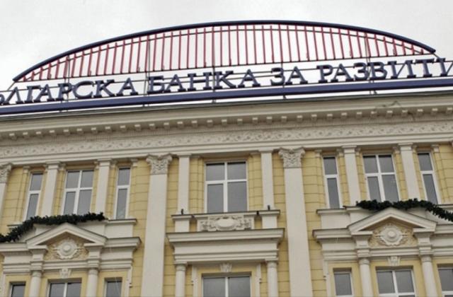 Общата сума на банковата провизия на кредитите, които Кирил Петков