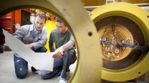 Къде ще наемат наймного служители през лятото у нас