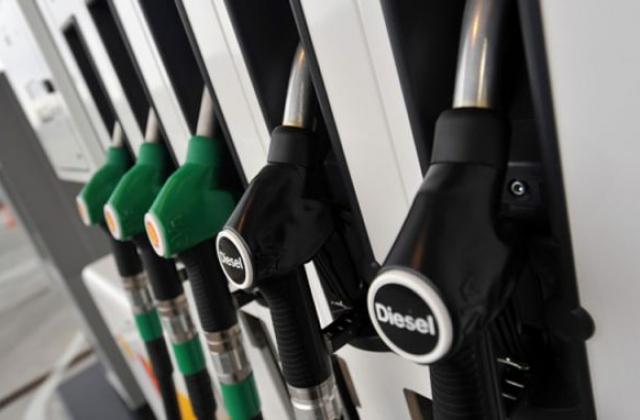 Бензиностанциите с нови касови бележки чак от 1 октомври
