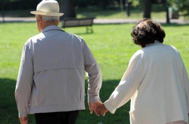 Правителството с проект за ръст на социалната пенсия за старост с 5,7% от 1 юли