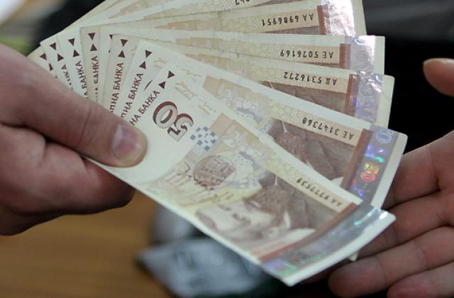 По-силен ръст на разходите от този на доходите на българите през първото тримесечие