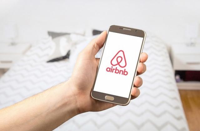 Airbnb вече показва всички данъци и такси при резервация