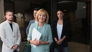 Мая Манолова