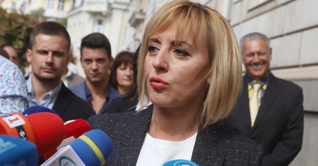 България Мая Манолова няма да приема дарения от корпорации и