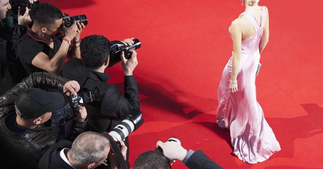 Блясъкът на диаманти озарява винаги червения килим на наградите Оскар.
