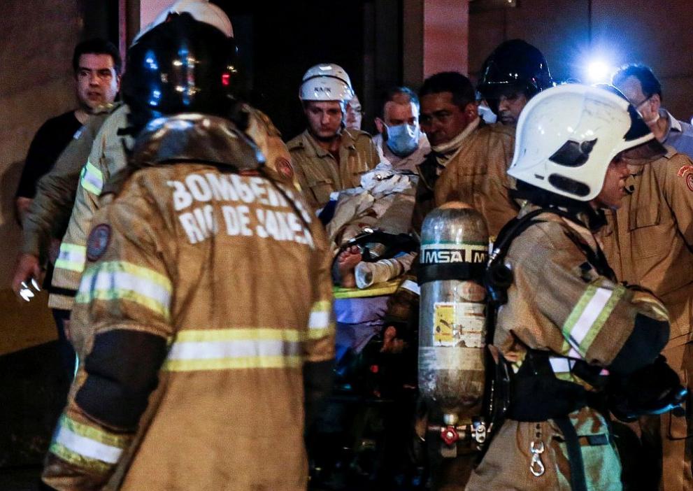  пожар в болница в Рио де Жанейро 