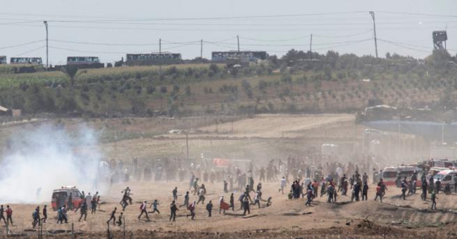 Най малко 55 палестинци бяха ранени днес при сблъсъци с израелската